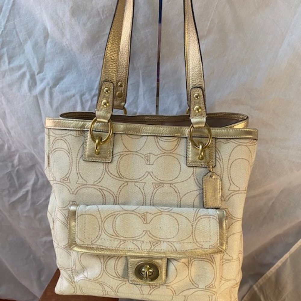 Coach Penelope Linen Signature Tote in Cream with Gold Trim F19266